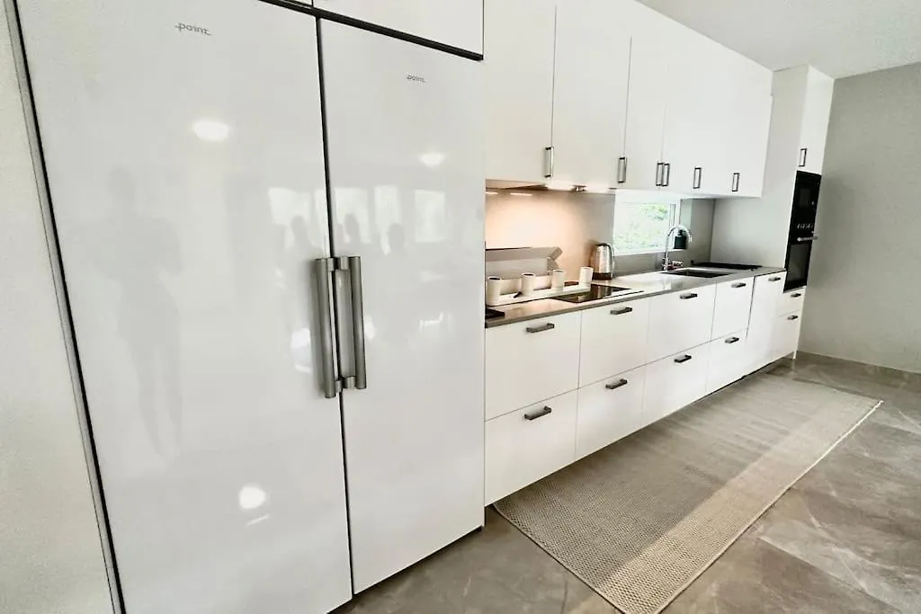 Apartamento Big House For Workers & Familys Near Volvo Gotemburgo
